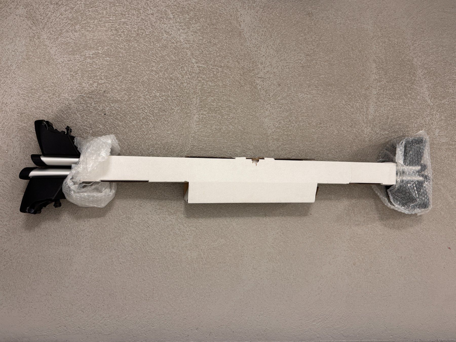 VW Portapacchi: Original Audi Q8 Dachträger / Grundträger Set – Usato da Zug venduto da Io_1