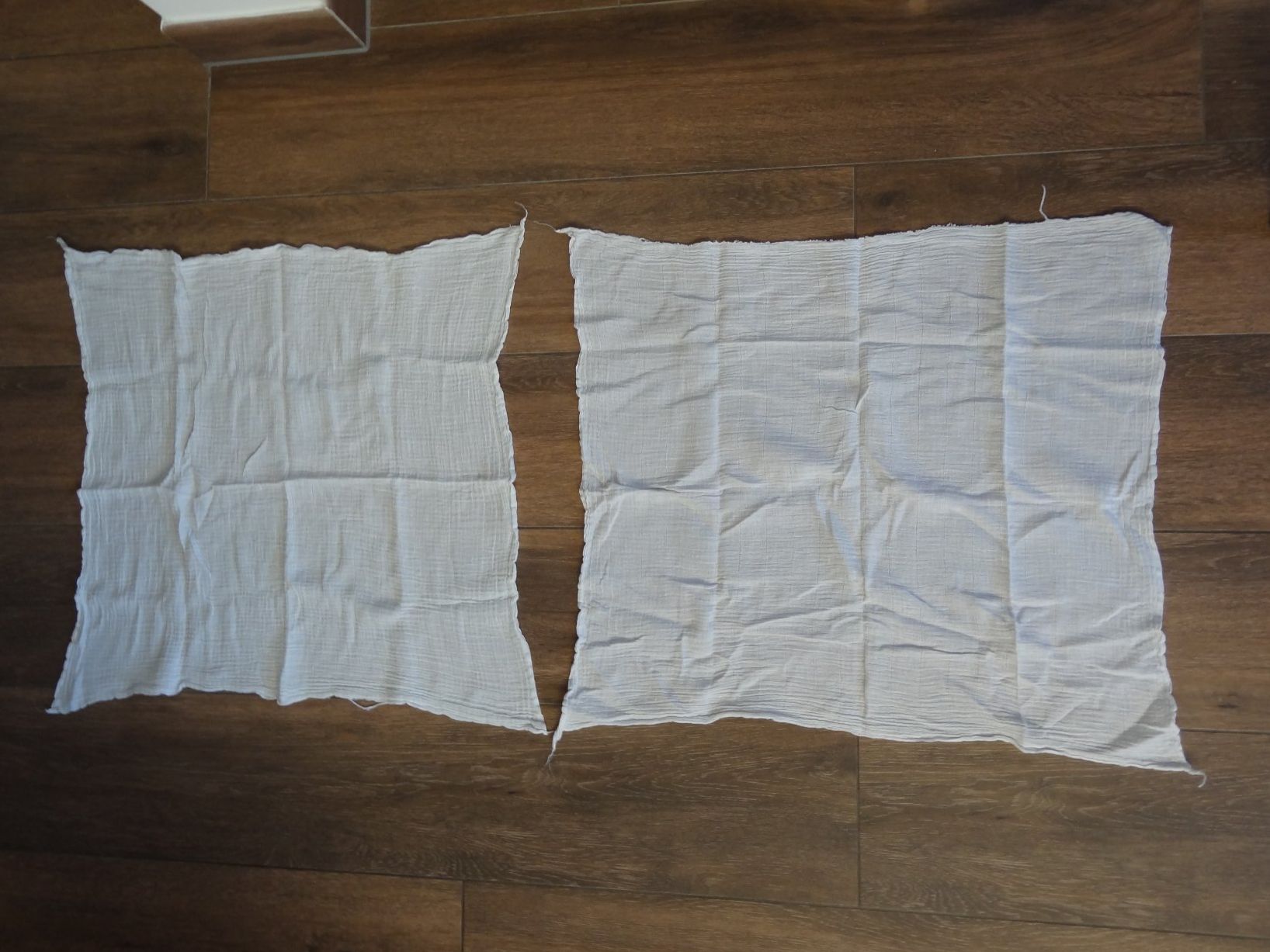 Repas pour bébés: Lot de 2 lingettes pour bébé – D'occasion à Satigny par salvatore73