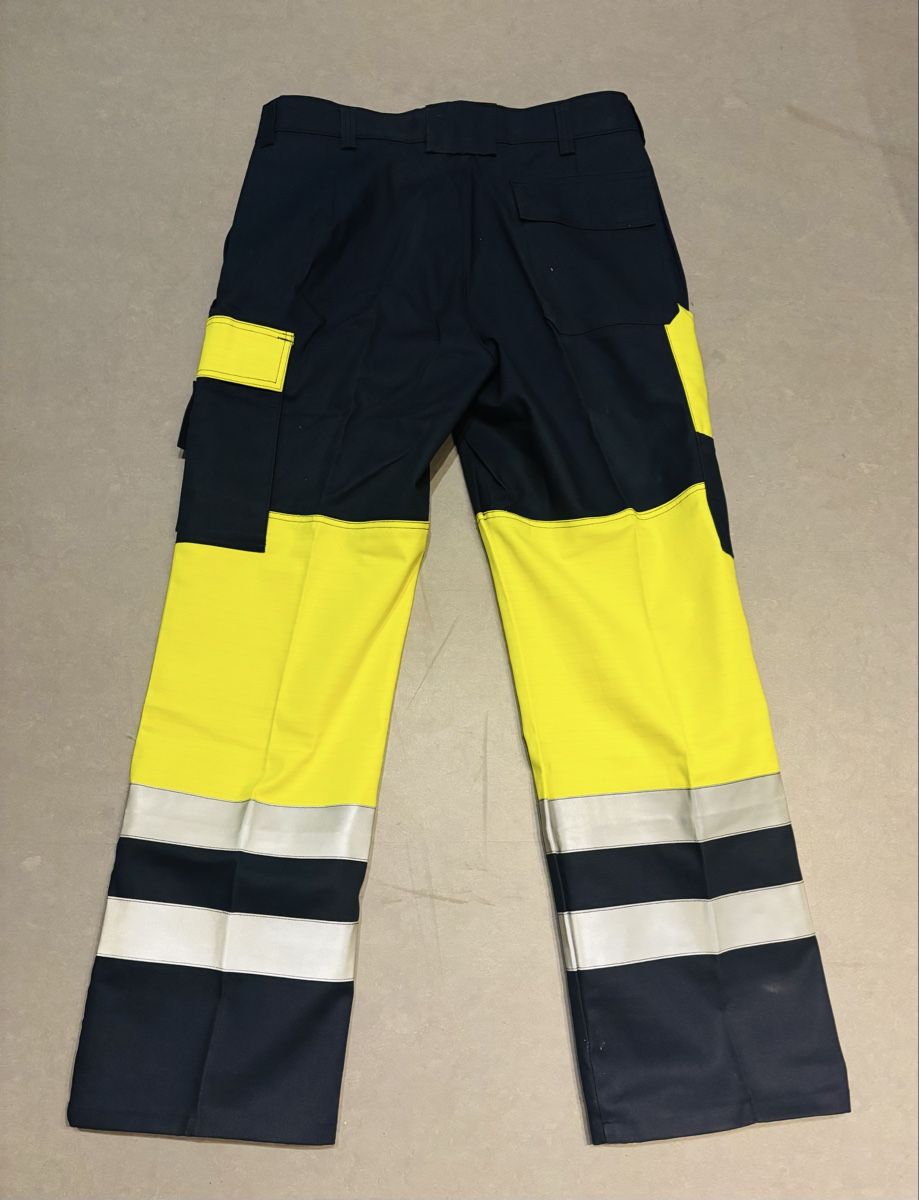 Pantaloni: Protex Bundhose Gr. 46 Warnschutz, Neu!! – Nuovo (secondo la descrizione) da Aarau venduto da Wolli85 1