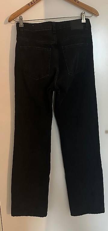 Jeans: Flare Jeans - 34, S – Gebraucht aus Wauwil von est_r5td 2
