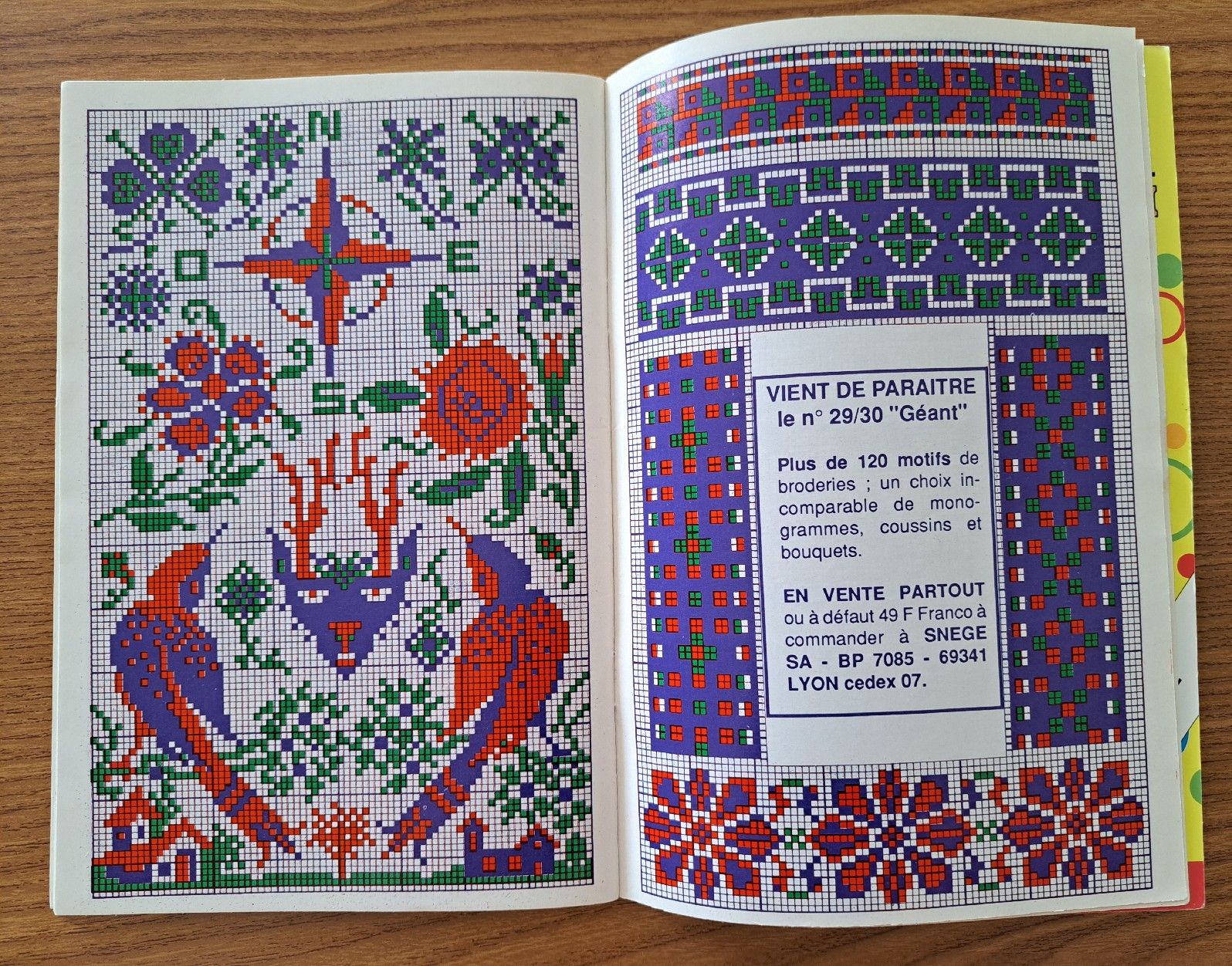 Libri: Le Journal des Brodeuses: Spécial Point de Croix - 80'-90´ – Usato da Hauterive NE venduto da ali_vintage 3