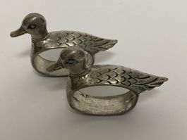 2 Serviettenringe in Entenform – silberfarbenes Metall