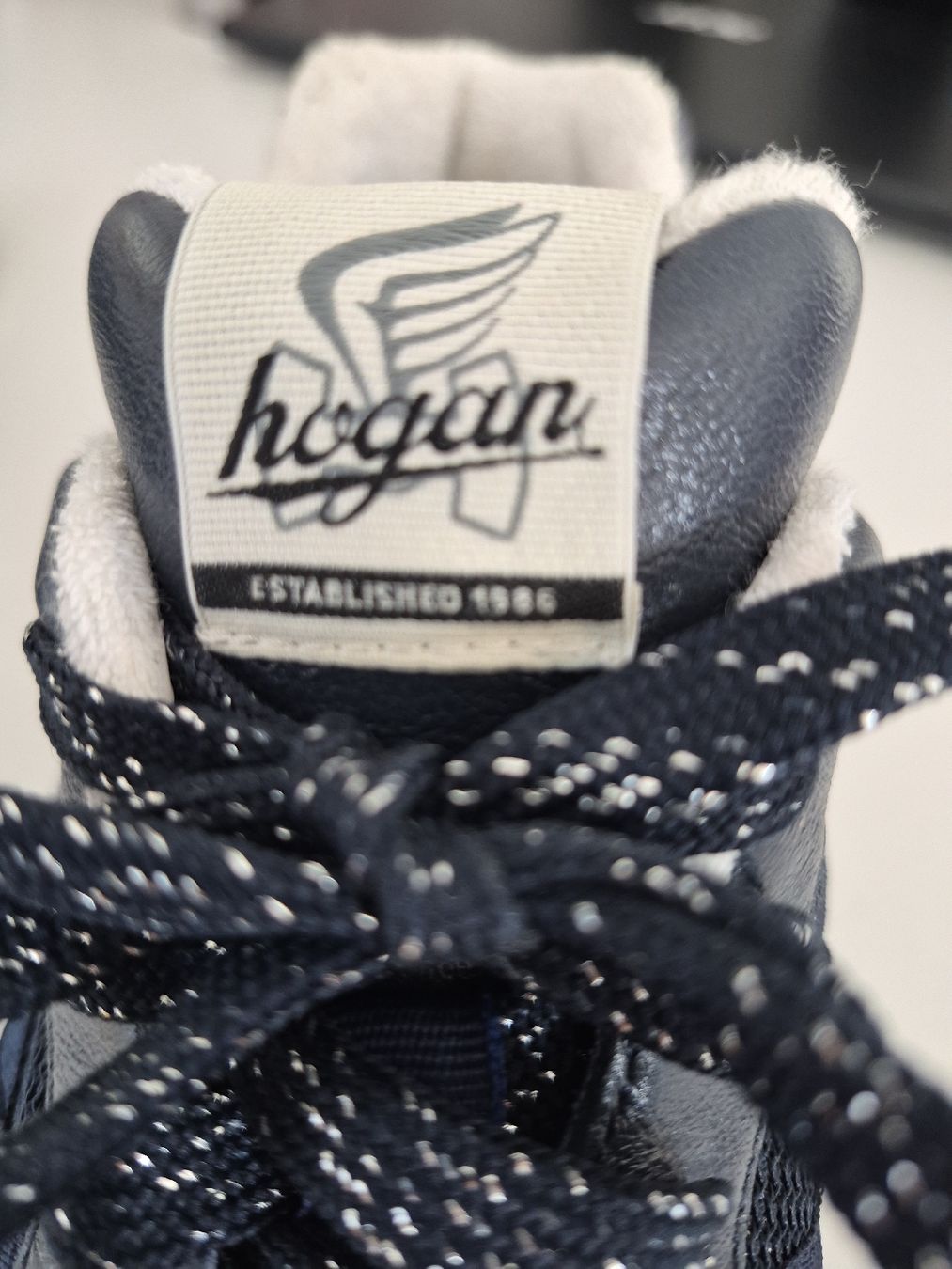 Hogan Damenschuhe: HOGAN BLEU MARIN 41 – Gebraucht aus Bern von dasgesuchtobjekt 4