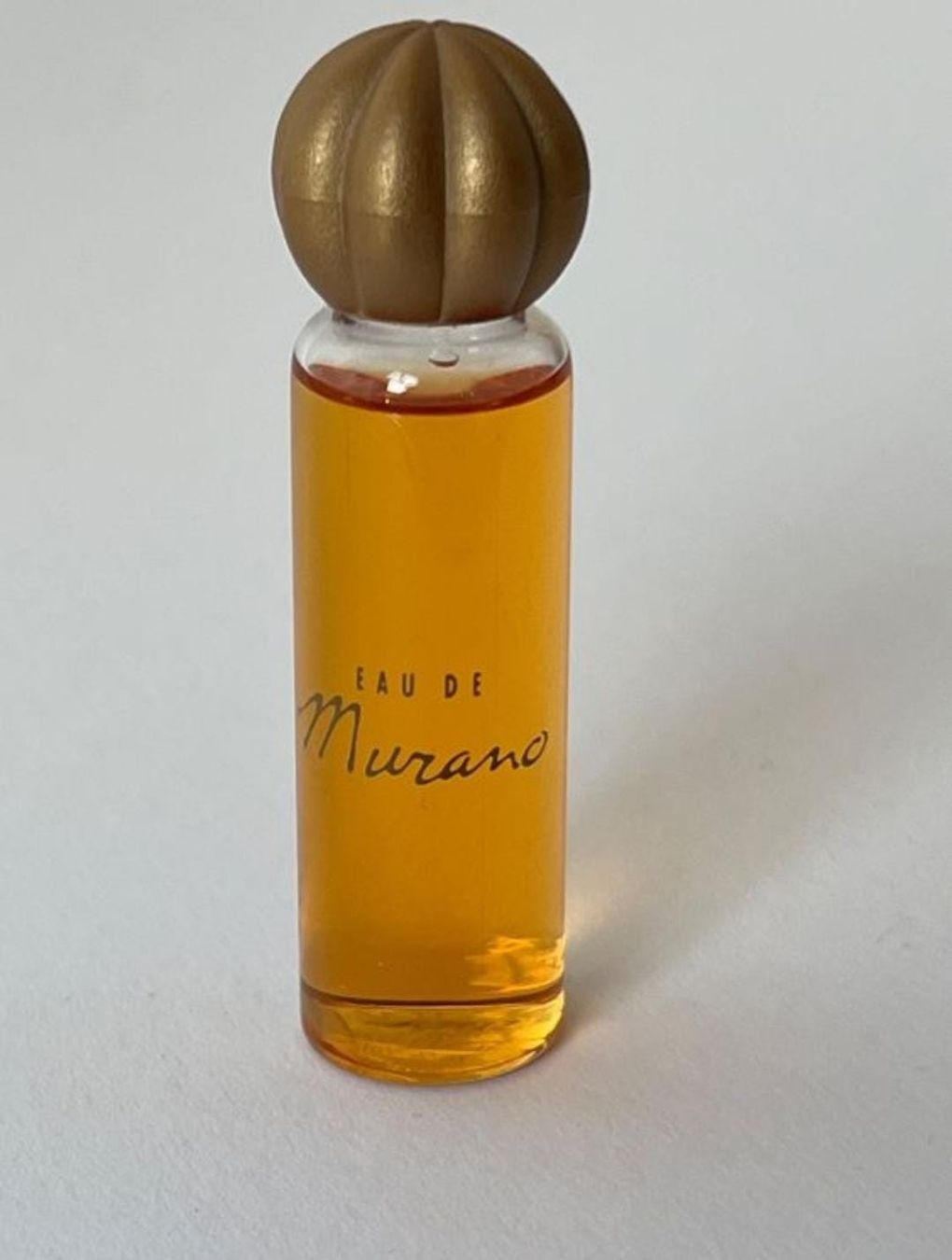 Murano Parfum & Eau de Toilette: Parfum EAU DE MURANO 15ml – Gebraucht aus Kestenholz von Porsche117