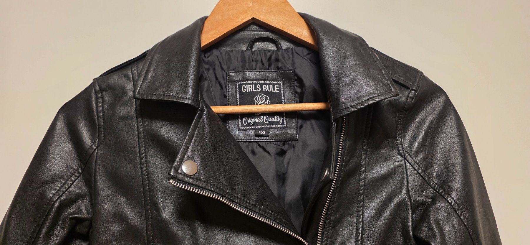C&A Jacken & Mäntel: Kinder Kunstlederjacke schwarz C&A - Gr. 152 – Gebraucht aus Fällanden von zeno01 2