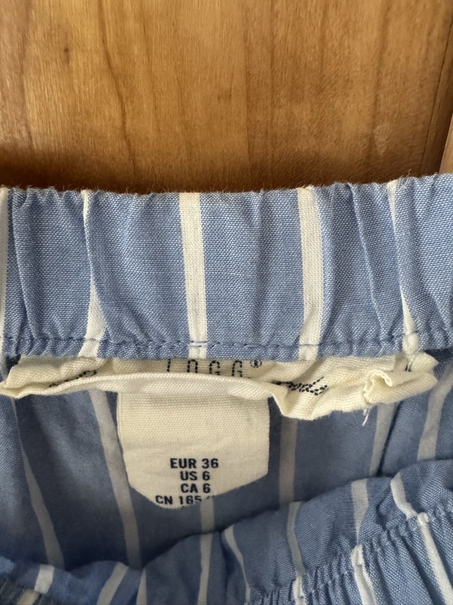 H&M Camicette: Gestreifte Offshoulder Bluse  – Usato da St. Gallen venduto da sch_t97h 2