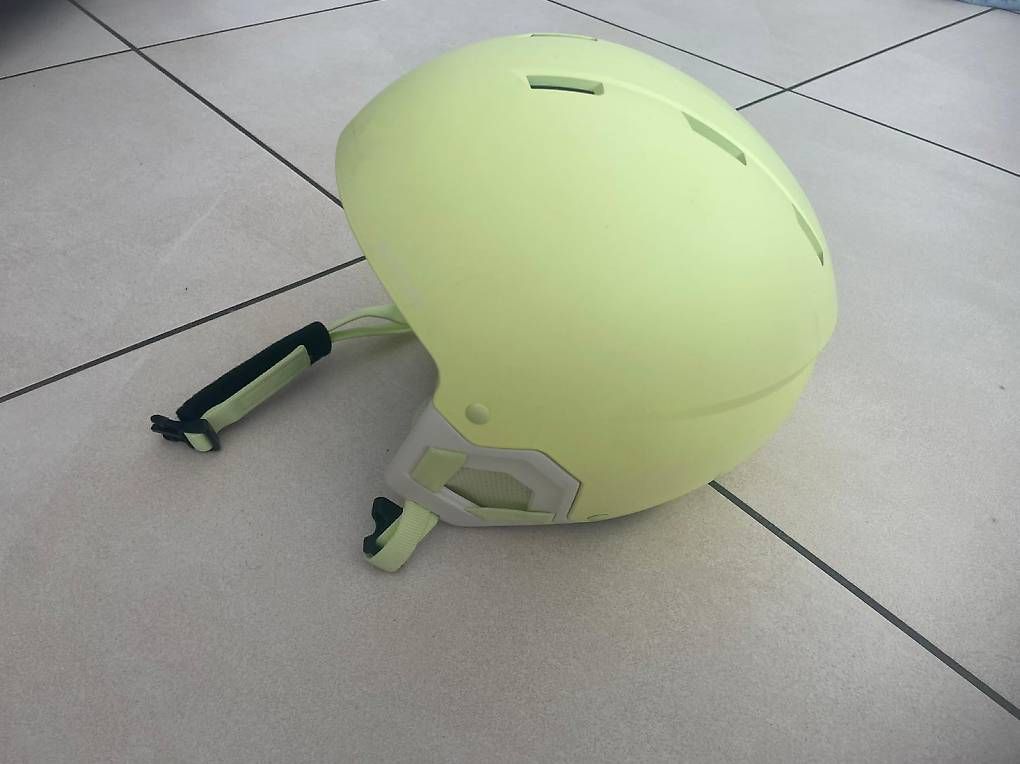 Caschi: Casque de ski  – Usato da Genève venduto da Chek_ka 1
