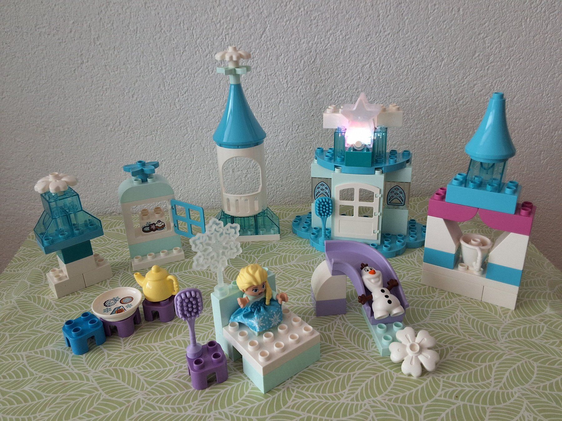 Lego Giocattoli: Lego Duplo Elsa Freizeit-Vergnügen – Usato da Liebefeld venduto da moony4blue 2