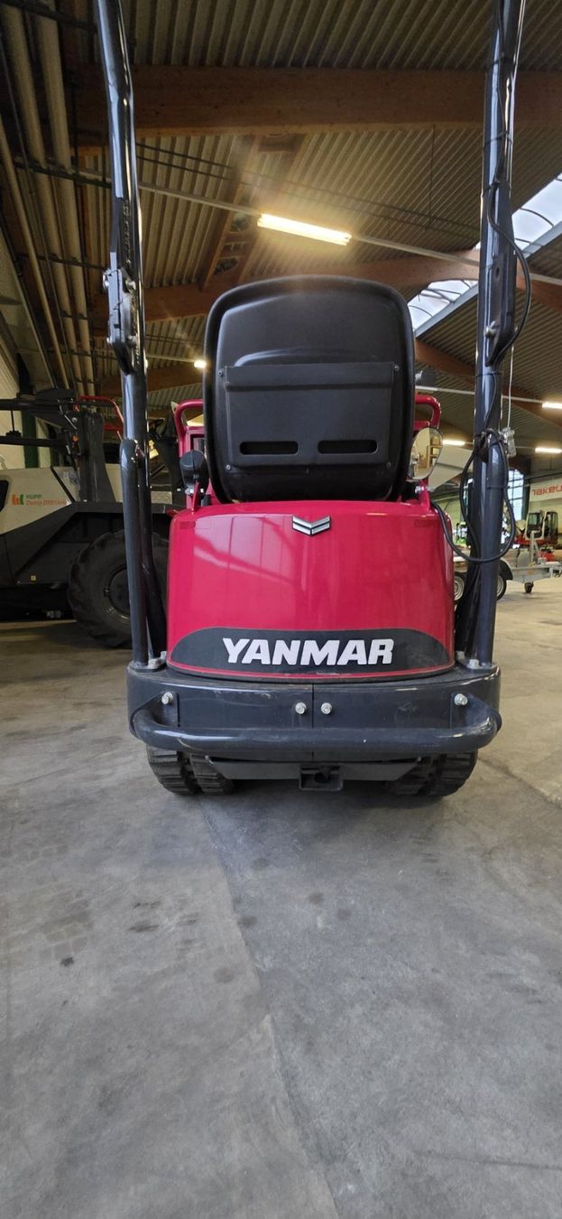 Yanmar Tutte le macchine: Yanmar Raupendumper C12R-C   Dreiseitenkipper – Usato da Lengwil venduto da x-rent 6