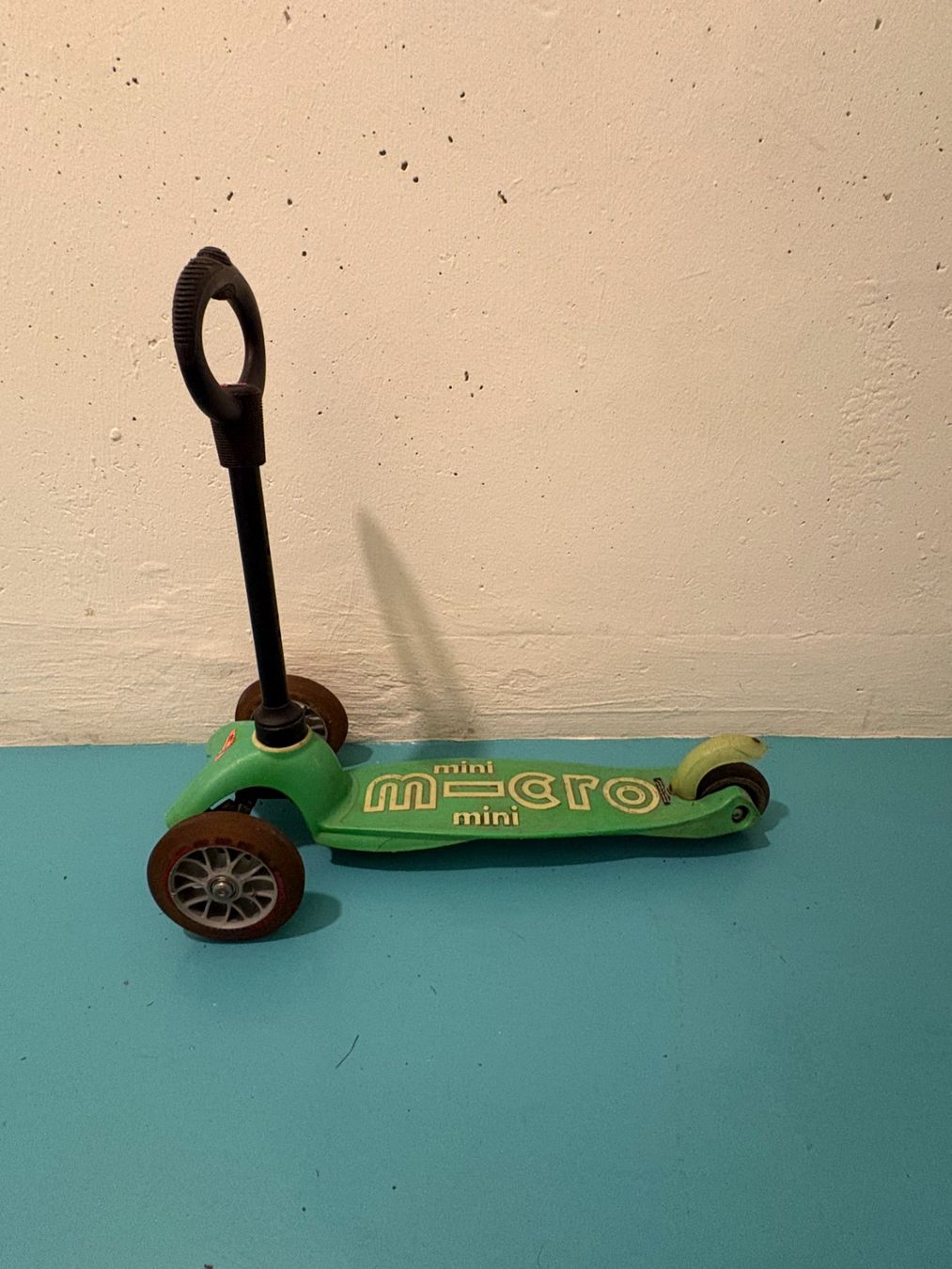 Micro Kickboard: MICRO-MINI Scooter - Grün – Gebraucht aus Greifensee von oli_c7w6 1