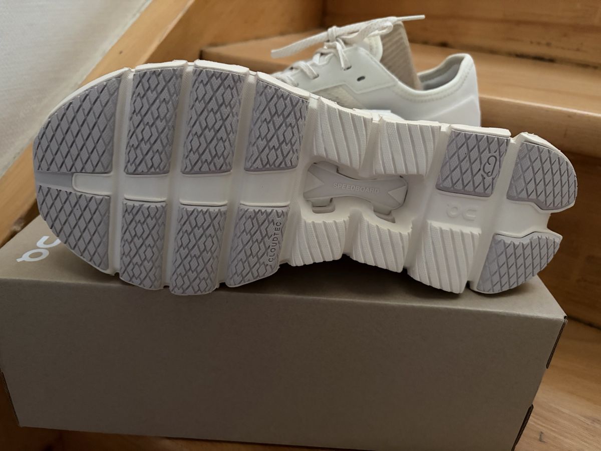 On Scarpe da donna: ON Cloud X4 AD Sneakers Gr.42.5, offwhite neu – Nuovo e nell'imballaggio originale da Matten b. Interl venduto da Kings-Fashion 2
