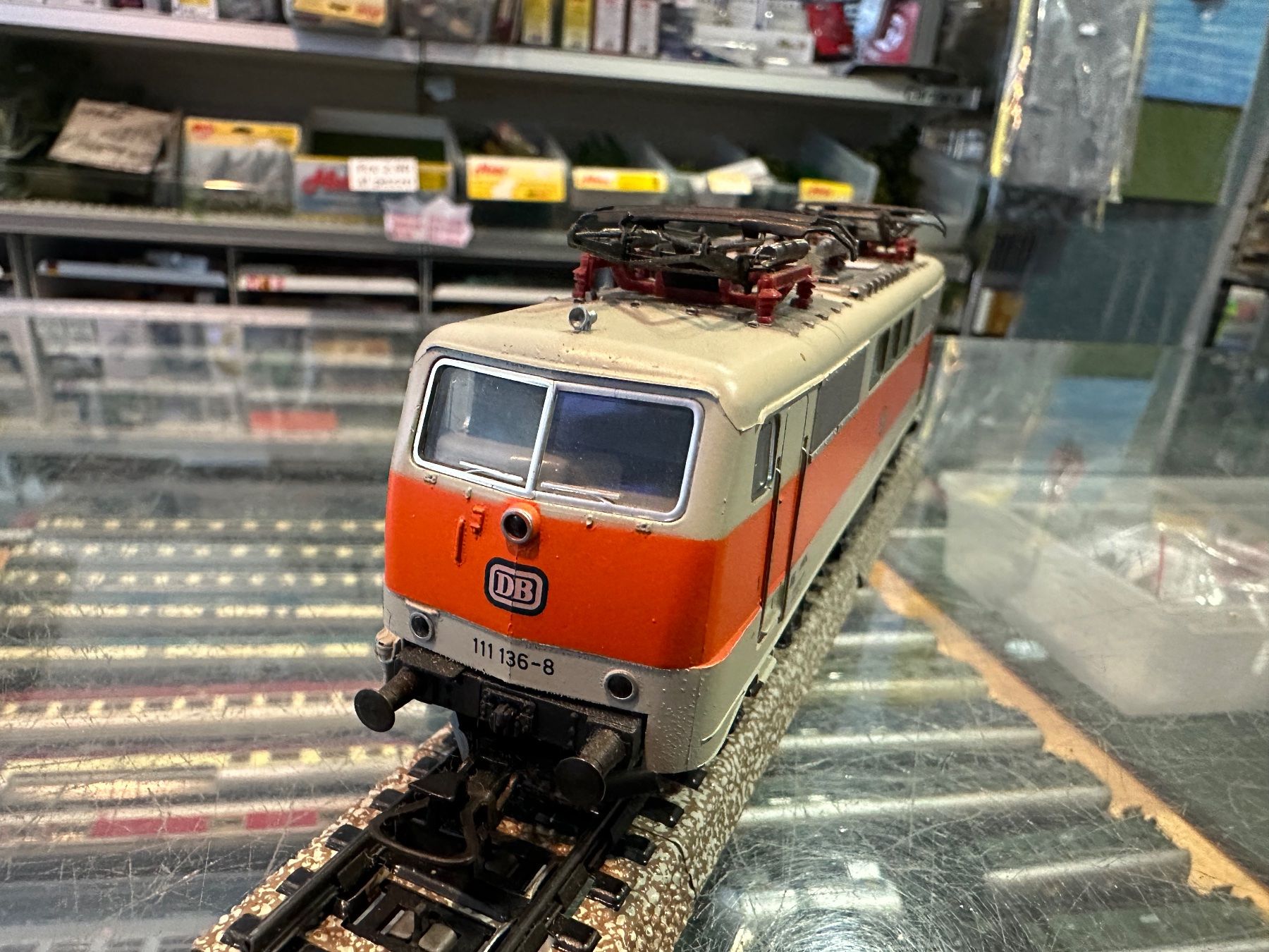 Märklin Modellini di ferrovie: Märklin 3155 Br 111 AC Analog DB Good Condition – Usato da Chiasso venduto da Carrara-Modellismo 3