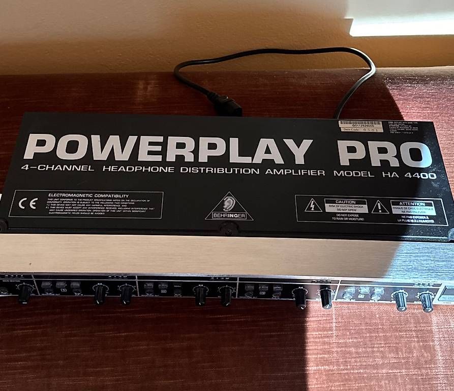 Strumenti musicali: behringer powerplay ha4400 – Usato da Vaulion venduto da Simonsuter 1