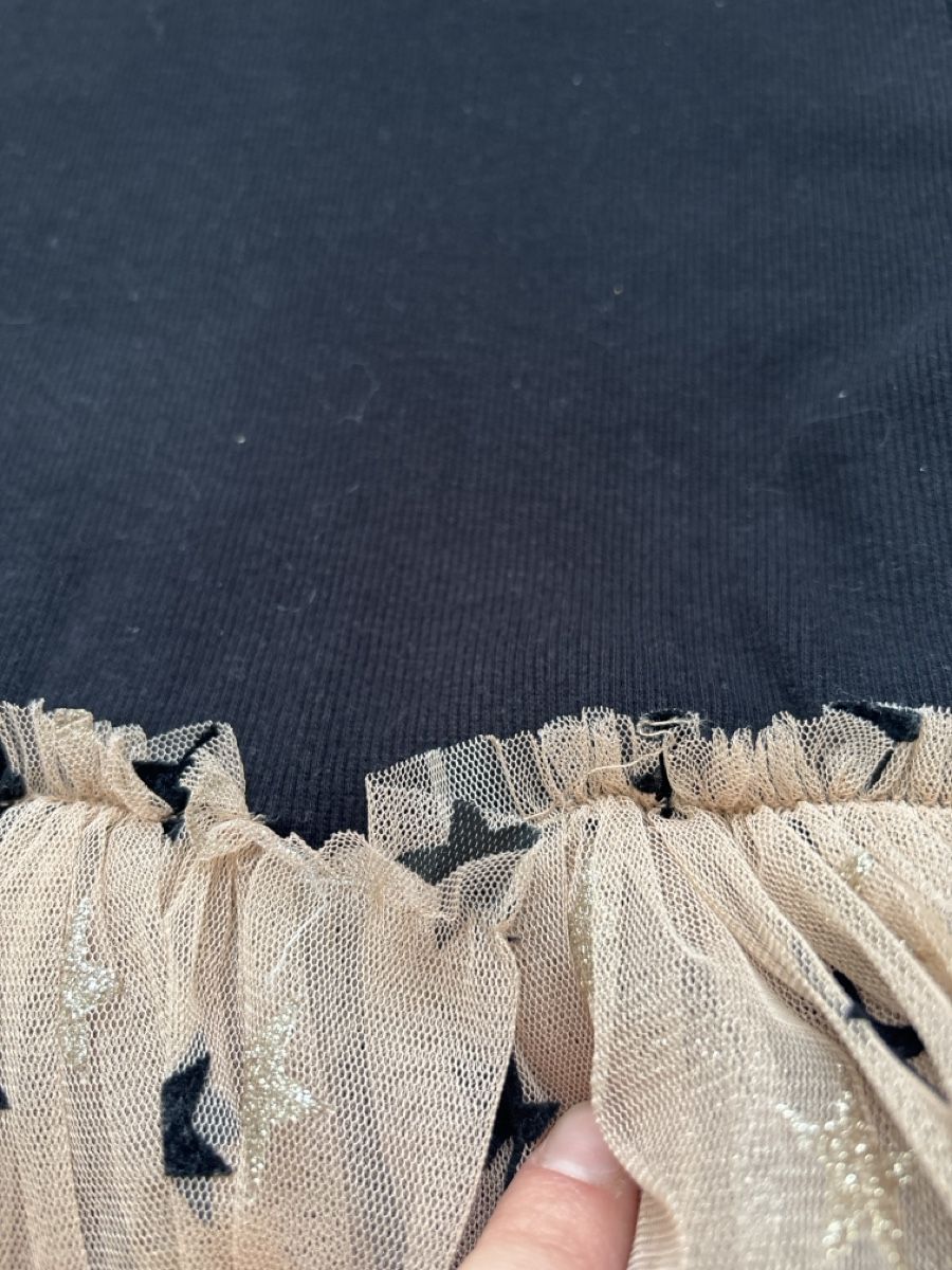 Vestiti & Gonne: Mädchen Kleid mit Sternen Tüll, Gr.140 – Usato da Basel venduto da ana_2yvd 1