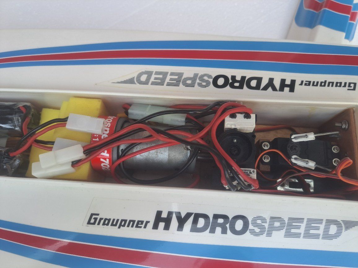 Graupner RC Kits de montage: Ferngesteuertes Motorboot Graupner Hydro Speed – D'occasion à Aadorf par bruueb 3