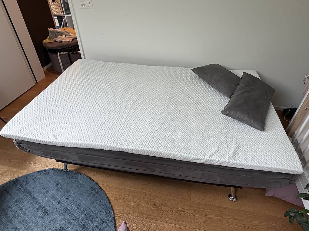 Sofas: Schlafsofa - guter Zustand – D'occasion à Küsnacht ZH par jjaeger89 3