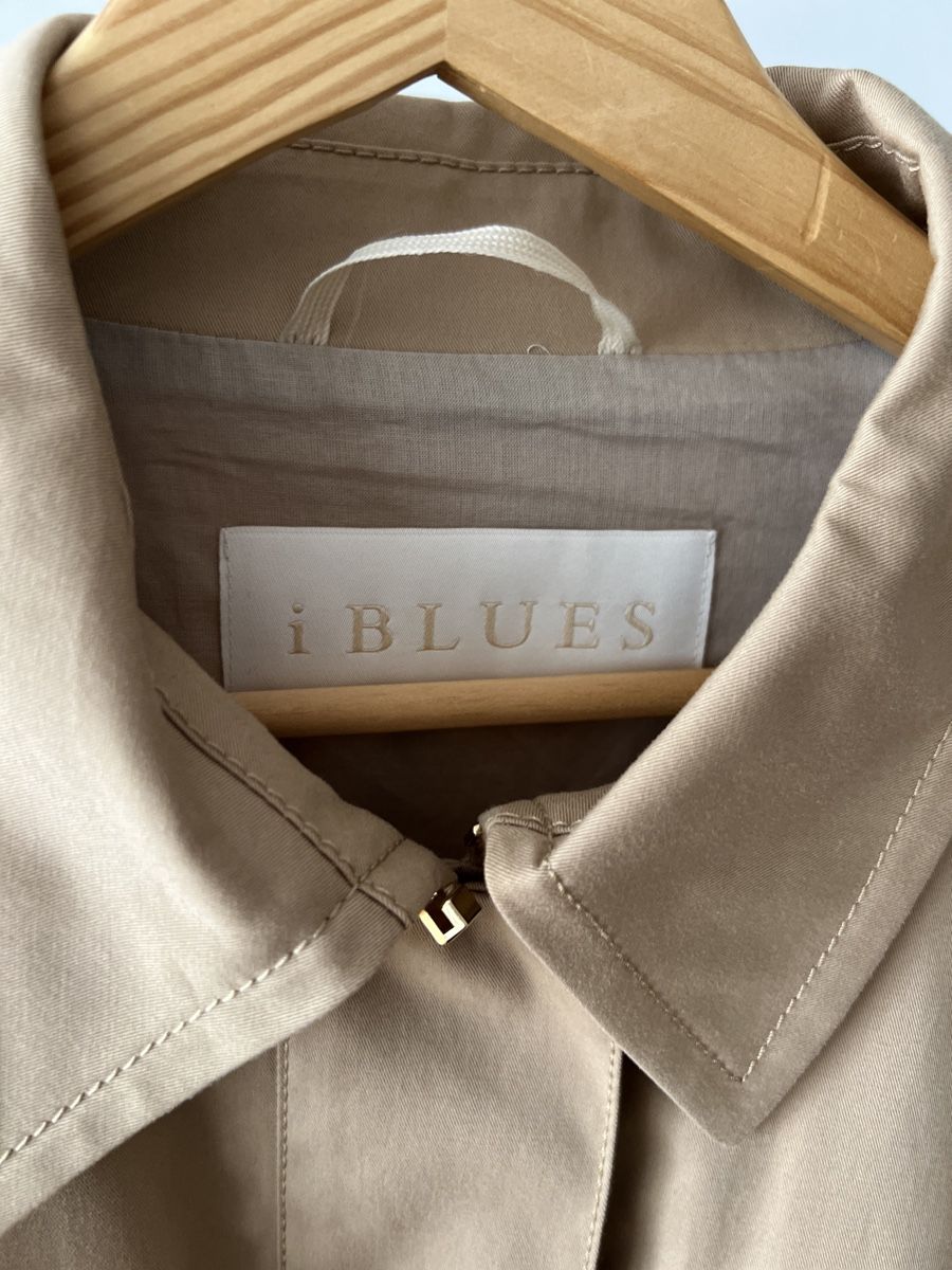 Cappotti: iBlues Beige Jacket, Size 40-42 – Nuovo (secondo la descrizione) da Lausanne venduto da kao_blc2 1
