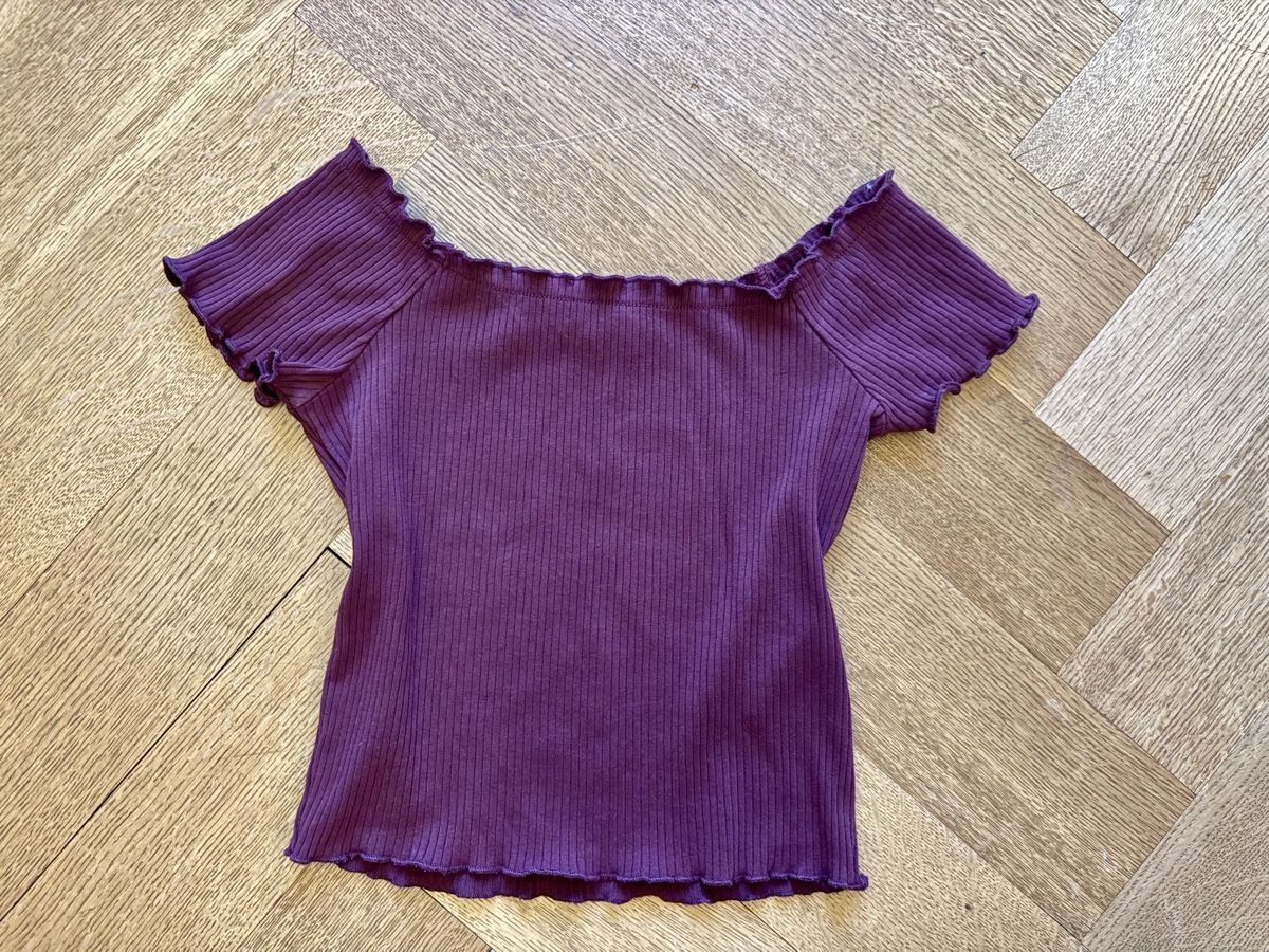 Only Top: Cute Chic Only Crop Top gerippt lila – Usato da Zürich venduto da ric_r96d 2