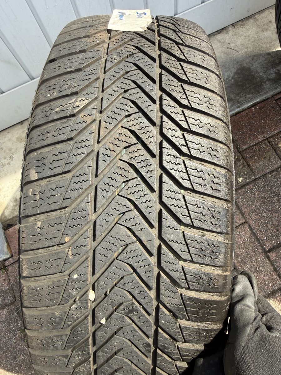 Pneumatici & Ruote complete: Roues complètes hiver Dacia 4x100   – Usato da Biel/Bienne venduto da MK_Cars 5