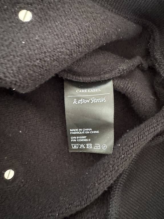 Pullover & Sweatshirts: Pullover von &other Stories – Gebraucht aus Urtenen-Schönbühl von Lalablue 3