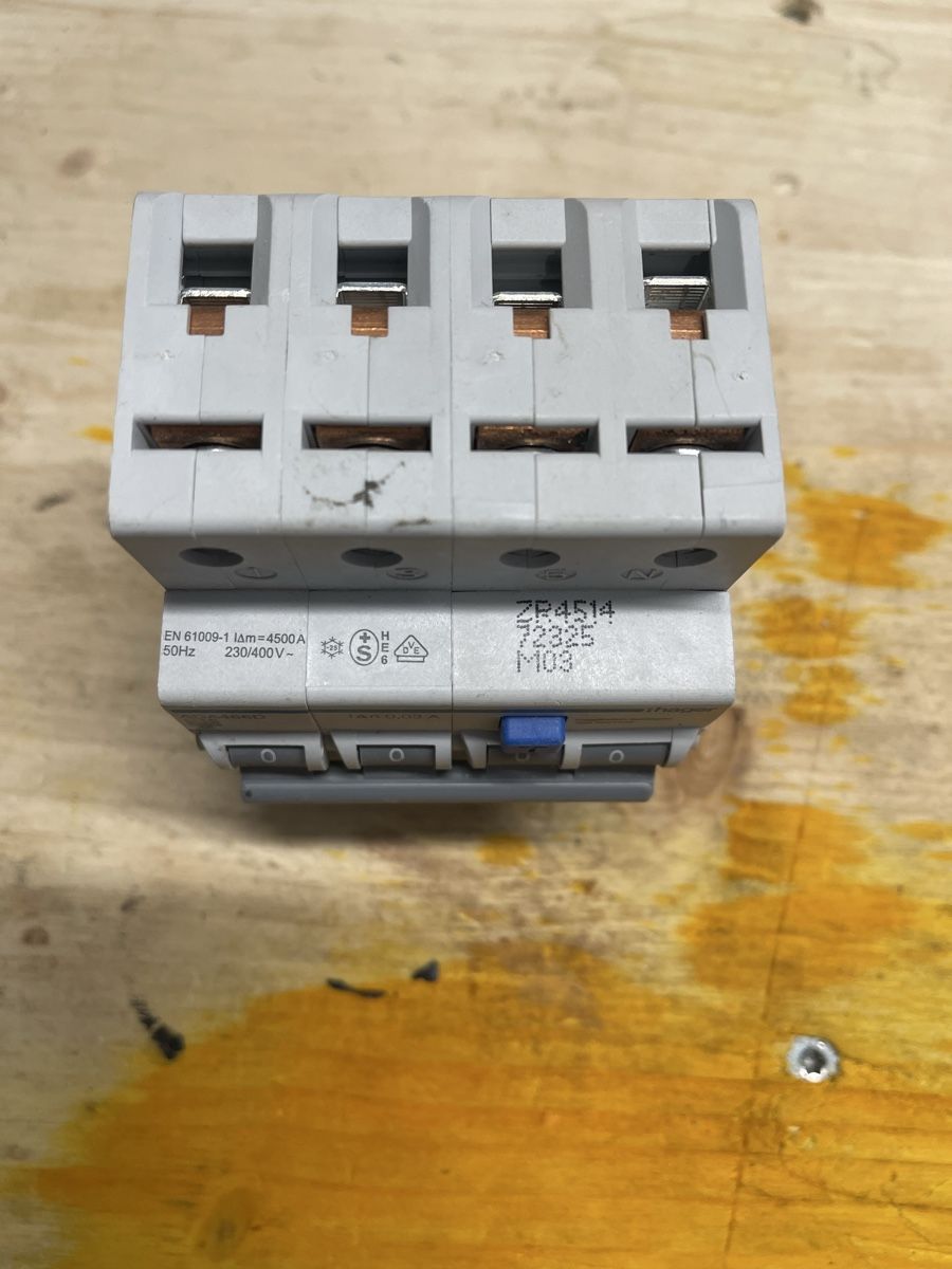 Hager Componenti elettronici: Hager FI/LS C16A 4P – Usato da Laupersdorf venduto da san_8lq9 1