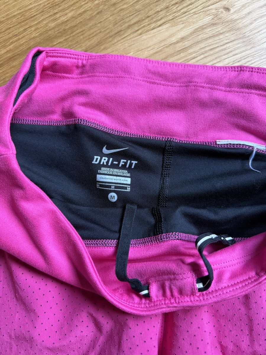 Nike Hosen: Nike Shorts Gr. M  – Gebraucht aus Zürich von Lenath22 1