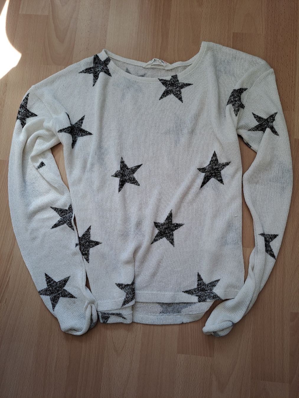 H&M Pulls et sweat-shirts: Mädchenpullover – D'occasion à Rothenburg par 123odermatt