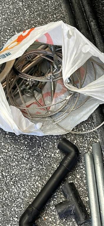Altro: Schutzdach für Wohnwagen  – Usato da Stettfurt venduto da wowaweg 3