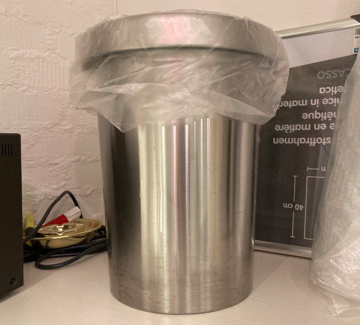 Ikea Cestini per rifiuti: IKEA Rundel Metall-Abfalleimer 30cm – Usato da Winterthur venduto da nelead