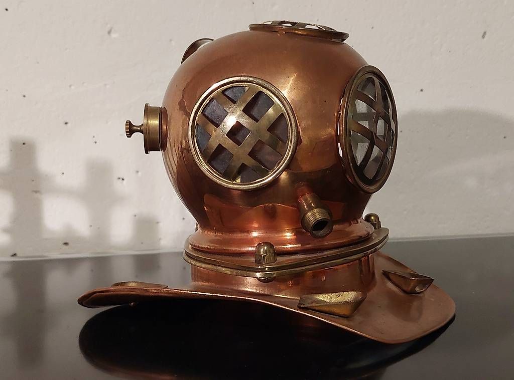 Alle Dekorationen: Taucherhelm Kupfer Deko – Gebraucht aus Gwatt (Thun) von ARC_TERYX