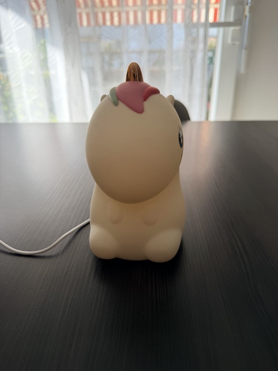 Lampade: Veilleuse LED Licorne rechargeable USB – Usato da Bussigny venduto da Serena2009