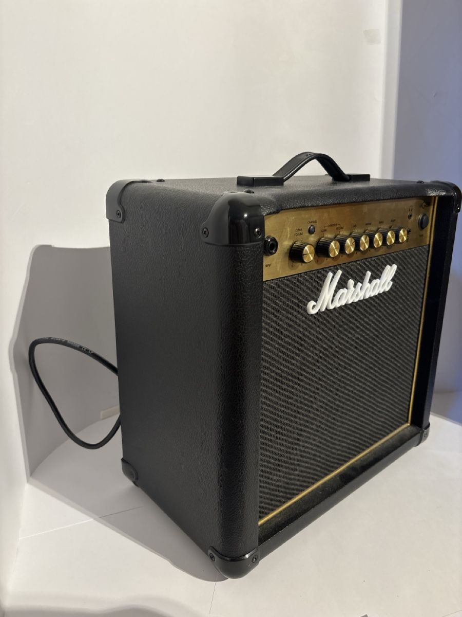Marshall Amplificatori: MG15Gr E-gittaren Verstärker – Usato da Buchrain venduto da Daduss 3