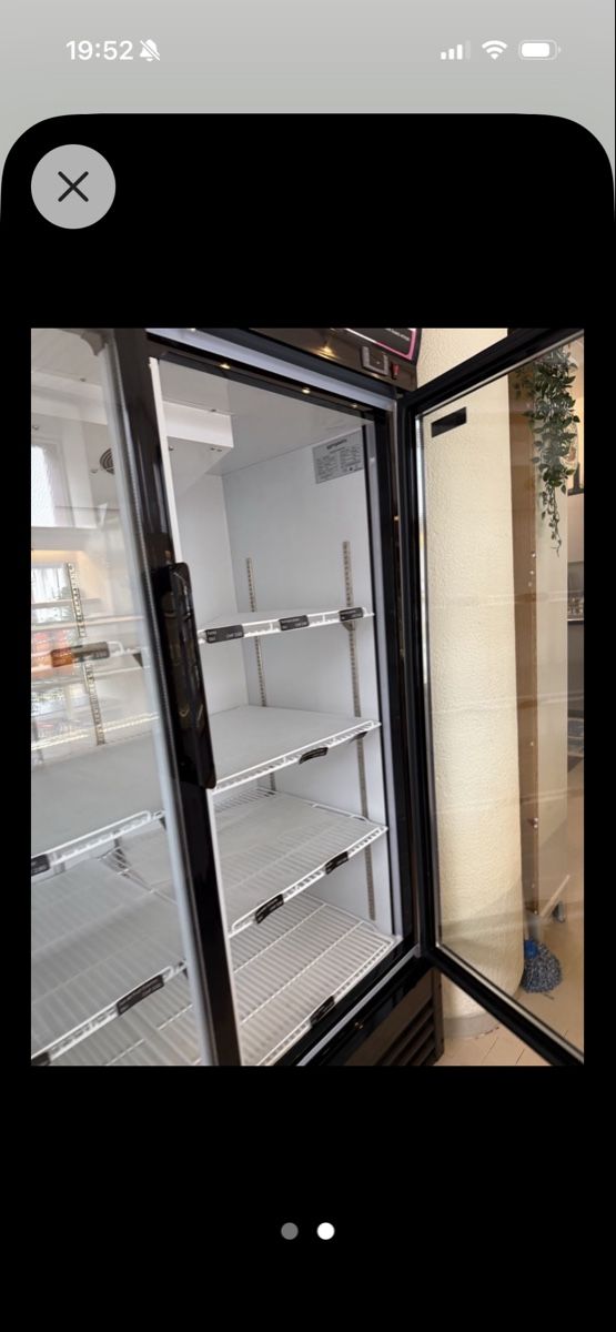 Kühlschrank: Frigo à boissons professionnels  – Gebraucht aus Biel/Bienne von mar_hhq2 1