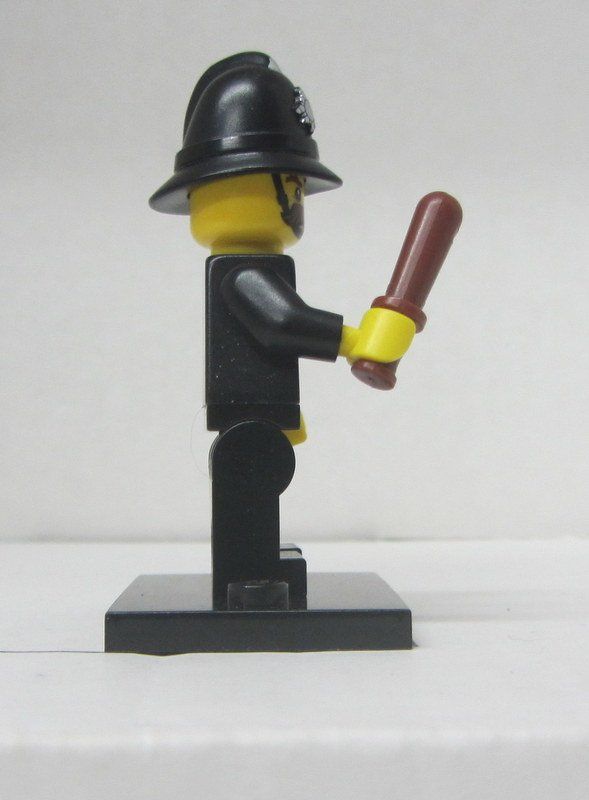 Lego Kit di costruzioni: LEGO Collectible Minifigures col177 " Constable " – Usato da Kreuzlingen venduto da heinrich7h 3