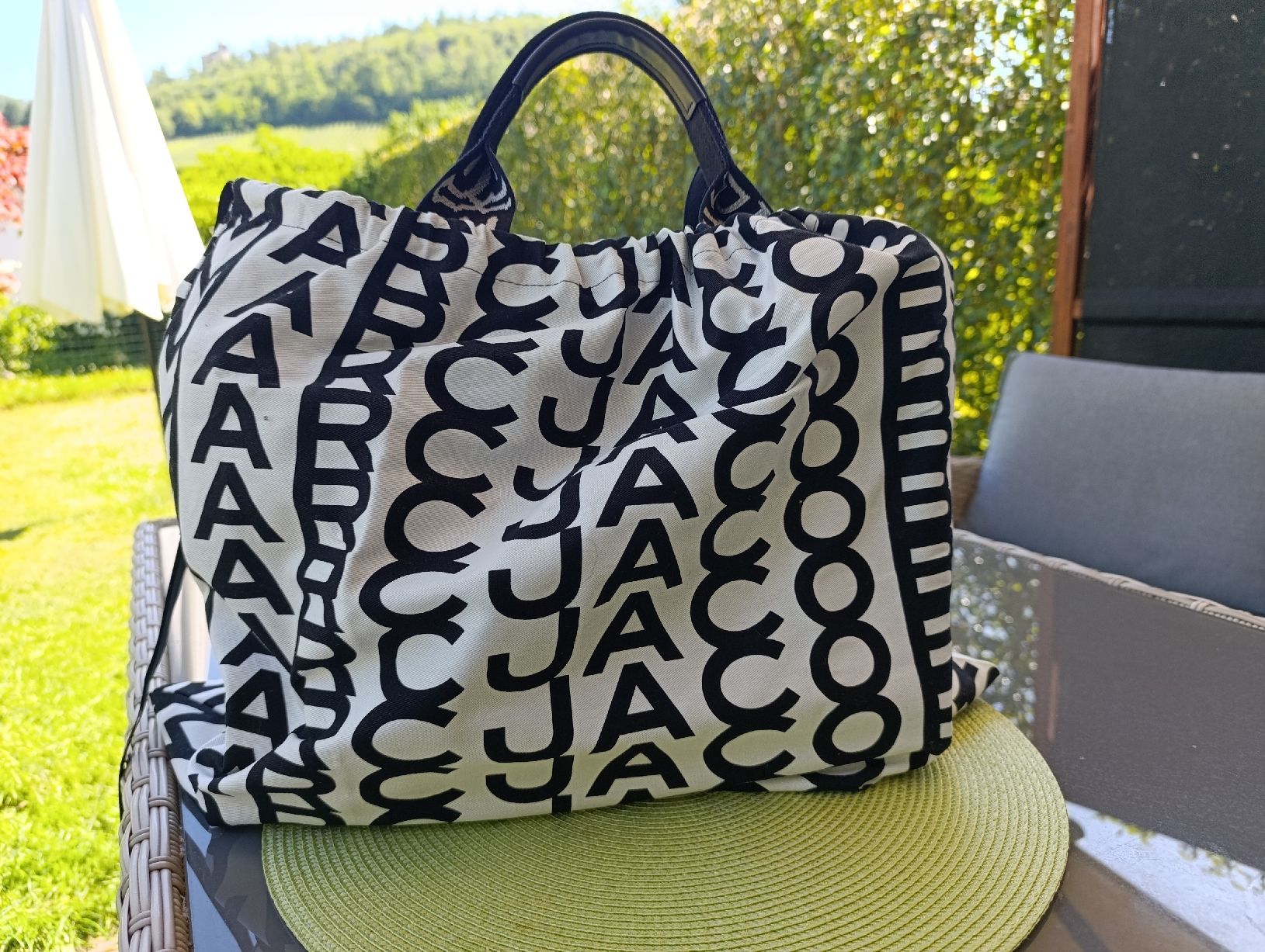 Marc Jacobs Sacs: Schwarze Marc Jacobs Tasche M – D'occasion à Arlesheim par plu_b87r 1