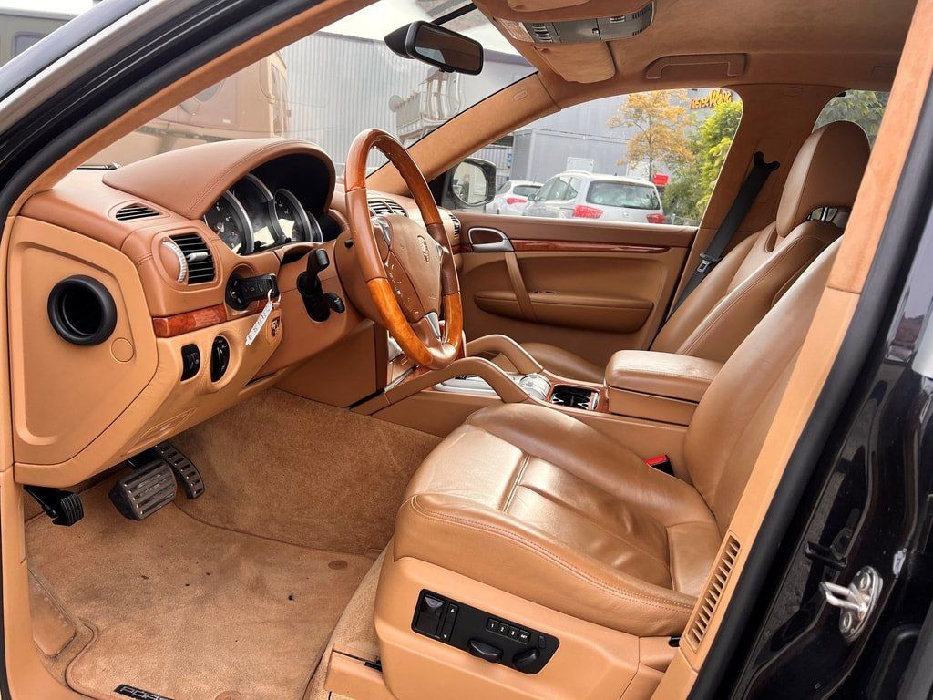Porsche Automobili: Porsche cayenne turbo – Usato da Cornol venduto da con_8x9v 3