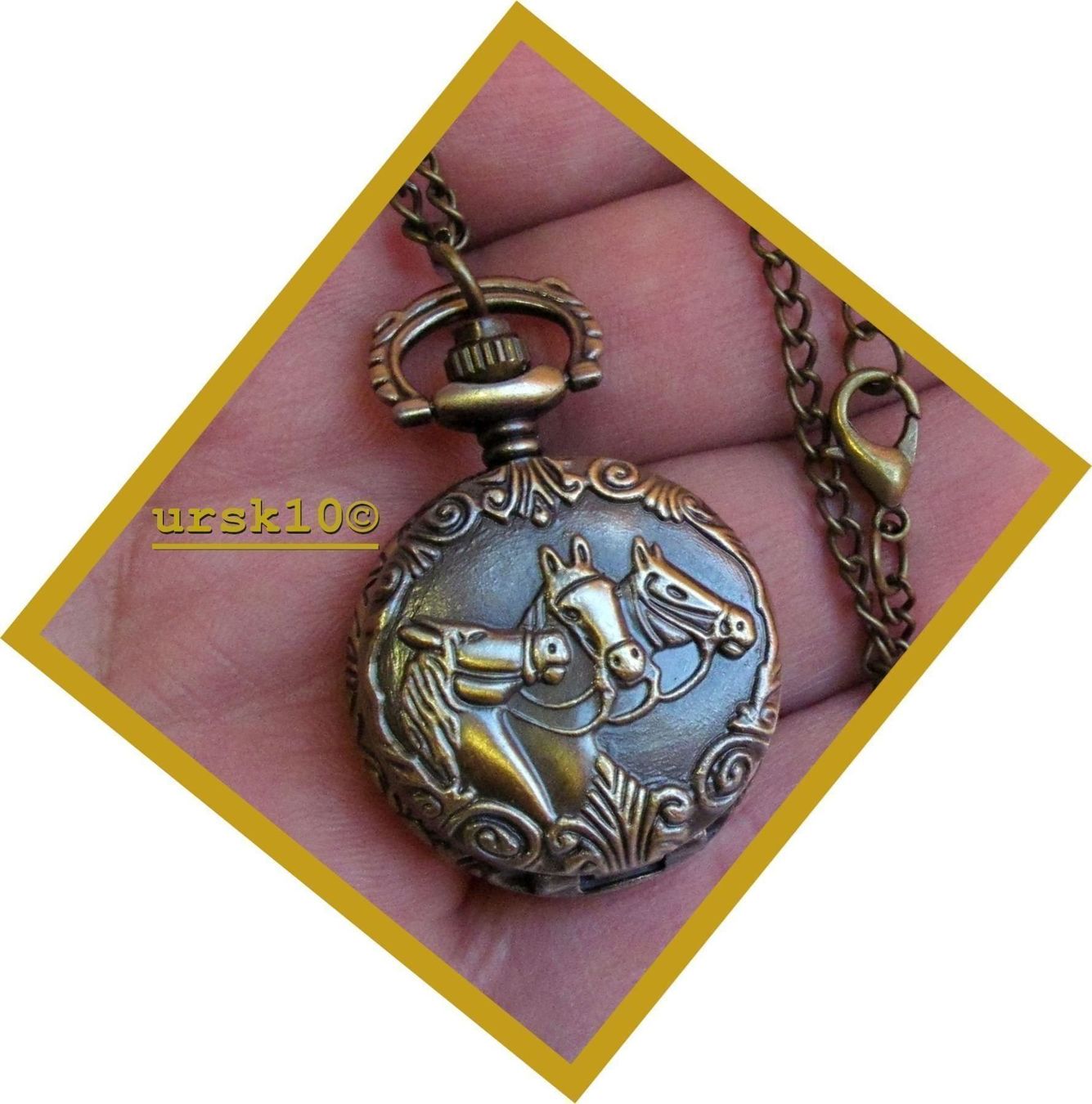Ketten: Umhängeuhr Bronze mit Spring- Deckel + Kette – Neu und originalverpackt aus St. Margarethen TG von ursk10