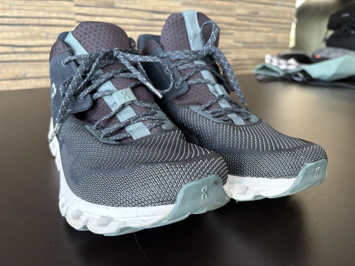 On Chaussures hommes: On Schuh Cloud Hi Edge 44.5 – D'occasion à Staufen par F14_tomcat 3