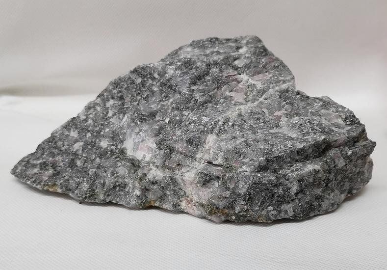 Minerali & Pietre curative: Cherry Thulit mit Aktinolith Rohstein – Nuovo (secondo la descrizione) da Walenstadt venduto da vkt_qc8d 1