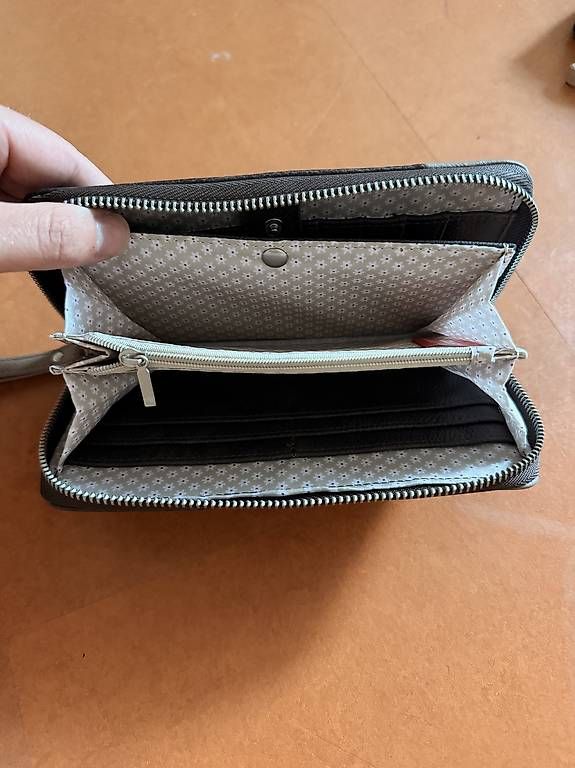 Portafogli: Portemonnaie – Usato da Gwatt (Thun) venduto da Glahad 3