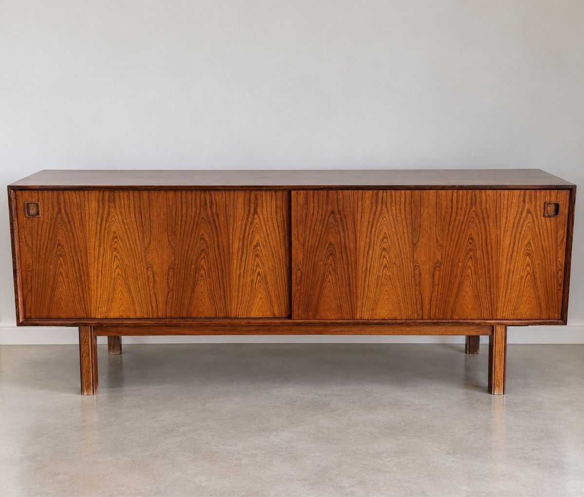 Büffets: Sideboard by Gunni Omann – Gebraucht aus Yverdon-les-Bains von azi_2g8g