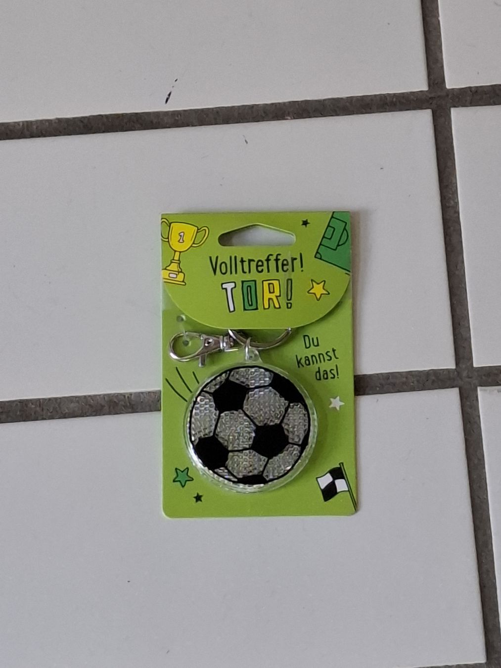 Schlüsselanhänger & - bänder: Rucksackanhänger Fussball neu – Neu (gemäss Beschreibung) aus Herzogenbuchsee von Mich2
