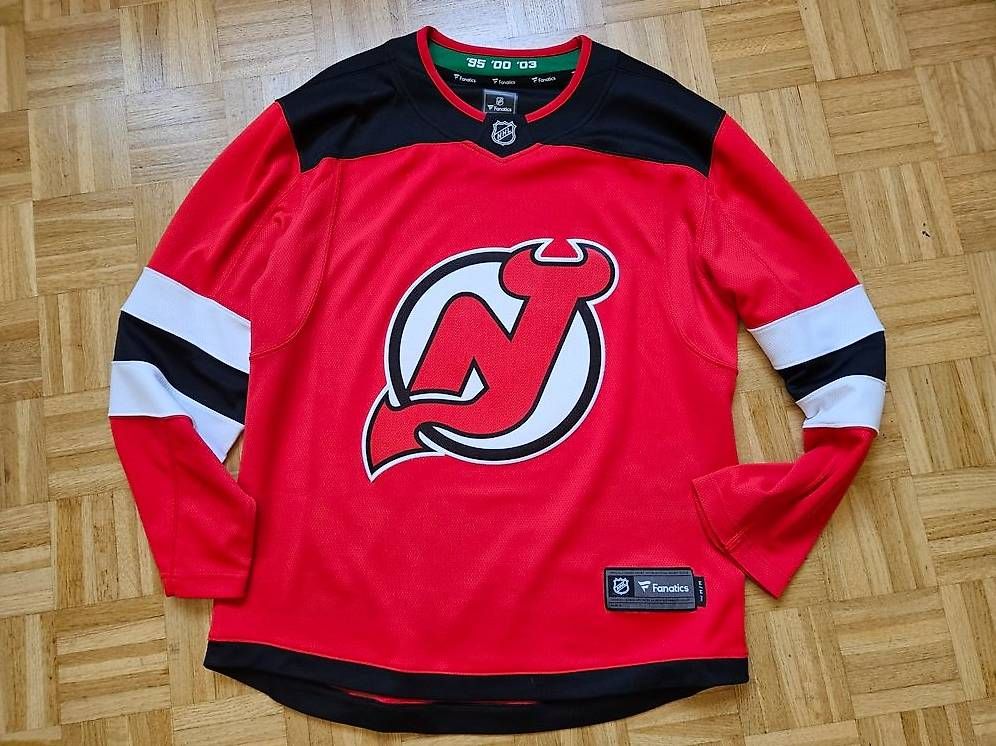 NHL Maillots de corps & Pantalons: New Jersey Devils Trikot – Neuf (Voir description) à Unterterzen par Tommylee5