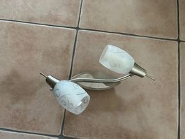 Stilvolle Wandlampe mit Schalter, 2-flammig