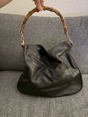 Sac à main Gucci Bamboo en cuir noir 