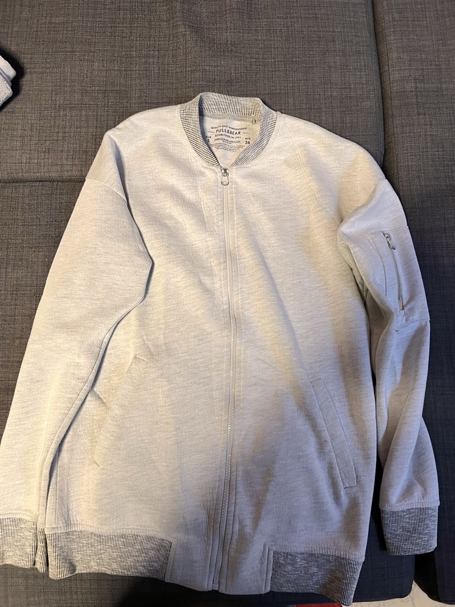 Pull&Bear Giacche: Pull&Bear Veste Printemps Taille S, état impeccable! – Usato da Cointrin venduto da 3bdn28
