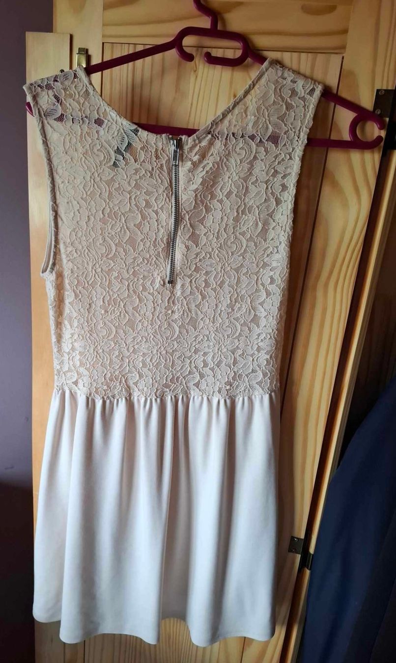 H&M Vestiti: Robe avec dentelle Divided – Usato da Arnex-sur-Orbe venduto da kprt 1