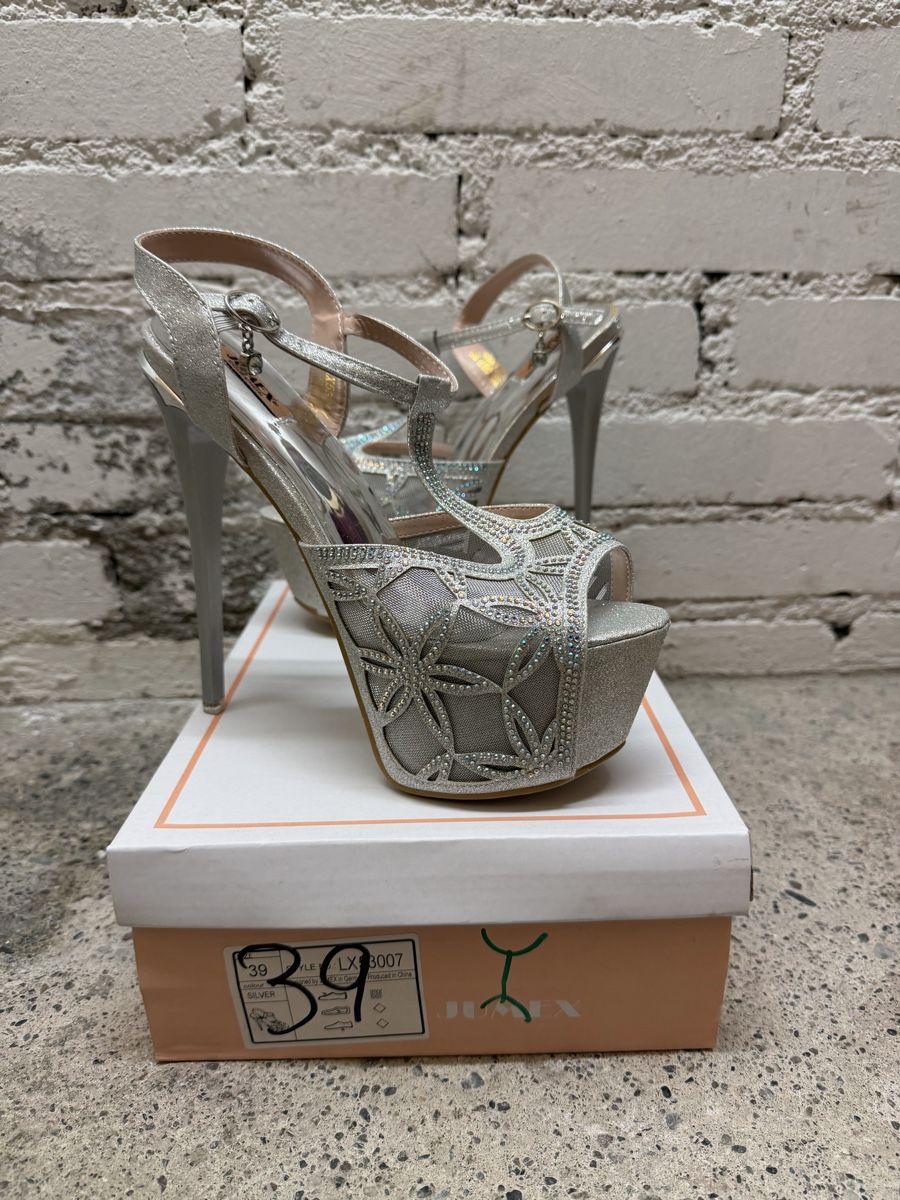 Damenschuhe: High Heels Silver Rhinestone Size 39 – Neu (gemäss Beschreibung) aus Zürich von fio_hcd2