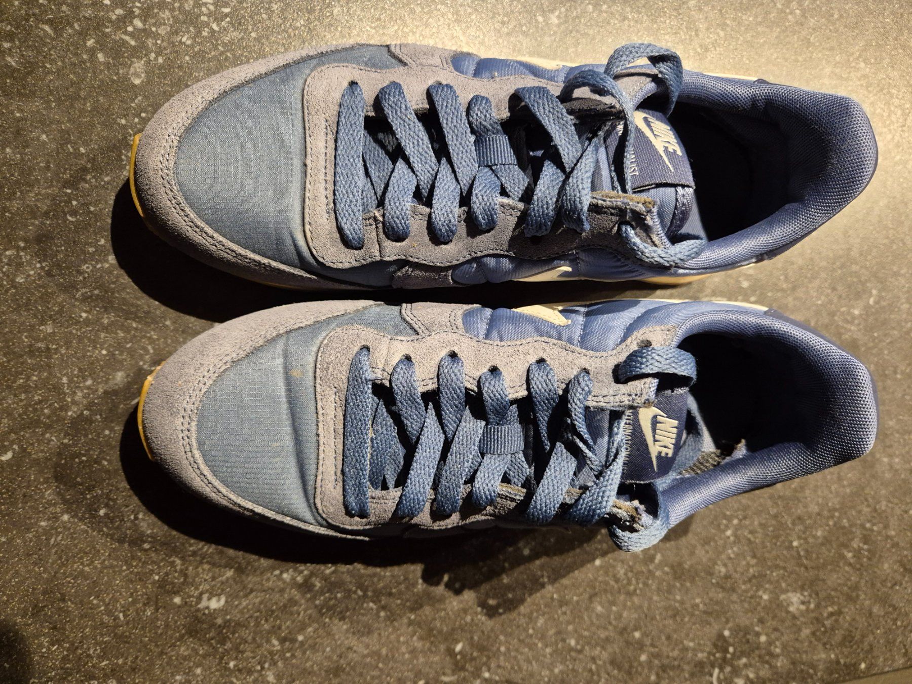 Nike Scarpe da uomo: Sneaker Nike Gr. 36.5 – Usato da Zunzgen venduto da Flipflap02 1