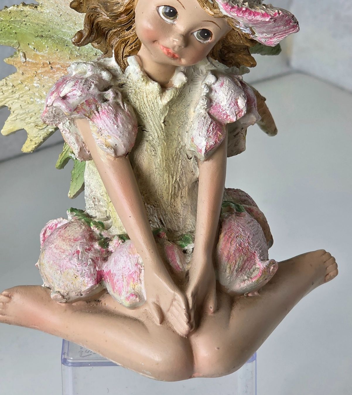 Statuette: vintage 70/80er Feenfigur Elfenfigur knieend mit Blütenkleid – Nuovo (secondo la descrizione) da Dürnten venduto da Bachtelsurfer 3